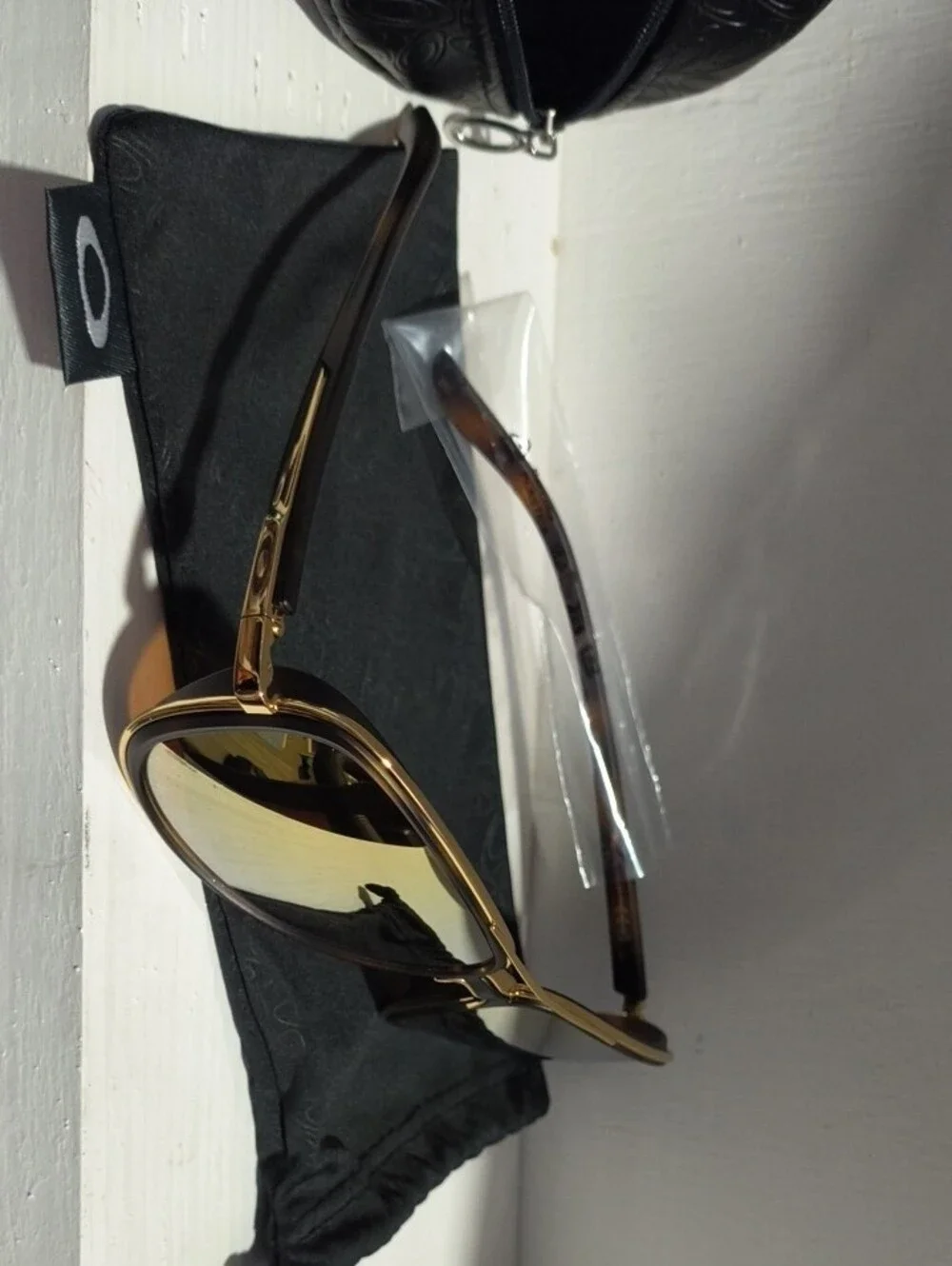 Oakley sunglasses aviator